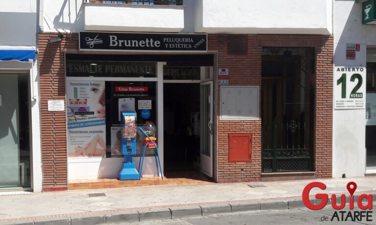 Entrada Brunette peluqueras calle la Vega, Atarfe