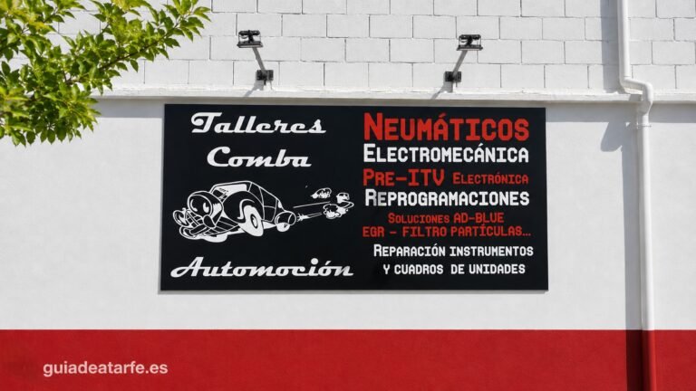 Talleres Comba puerta trasera