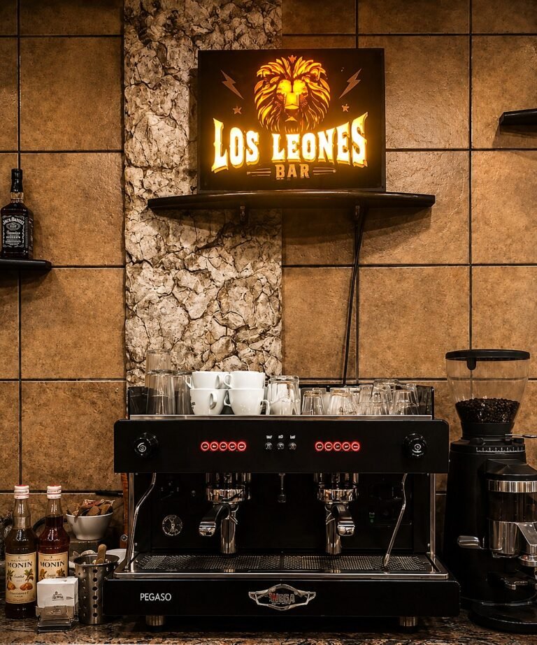 Cafeteria Bar Los Leones 768x923